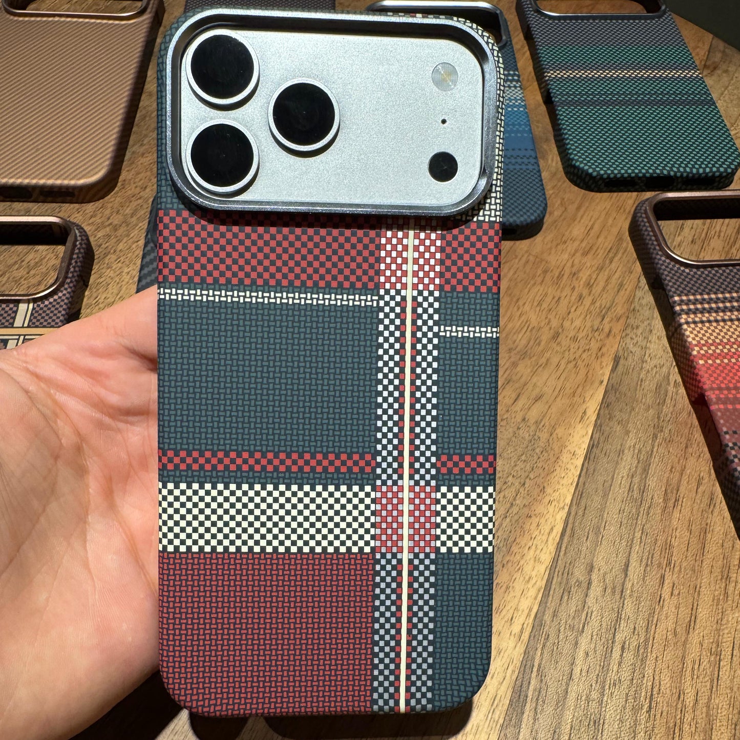 Tactile Woven MagSafe Uyumlu iPhone Kılıf