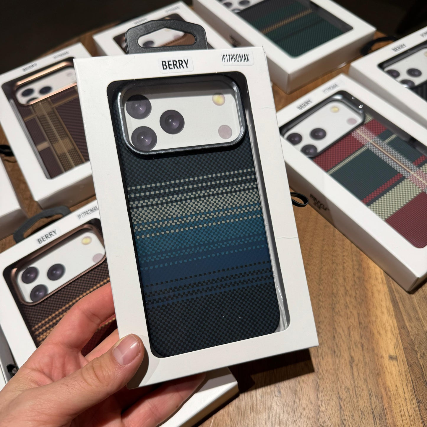 Tactile Woven MagSafe Uyumlu iPhone Kılıf