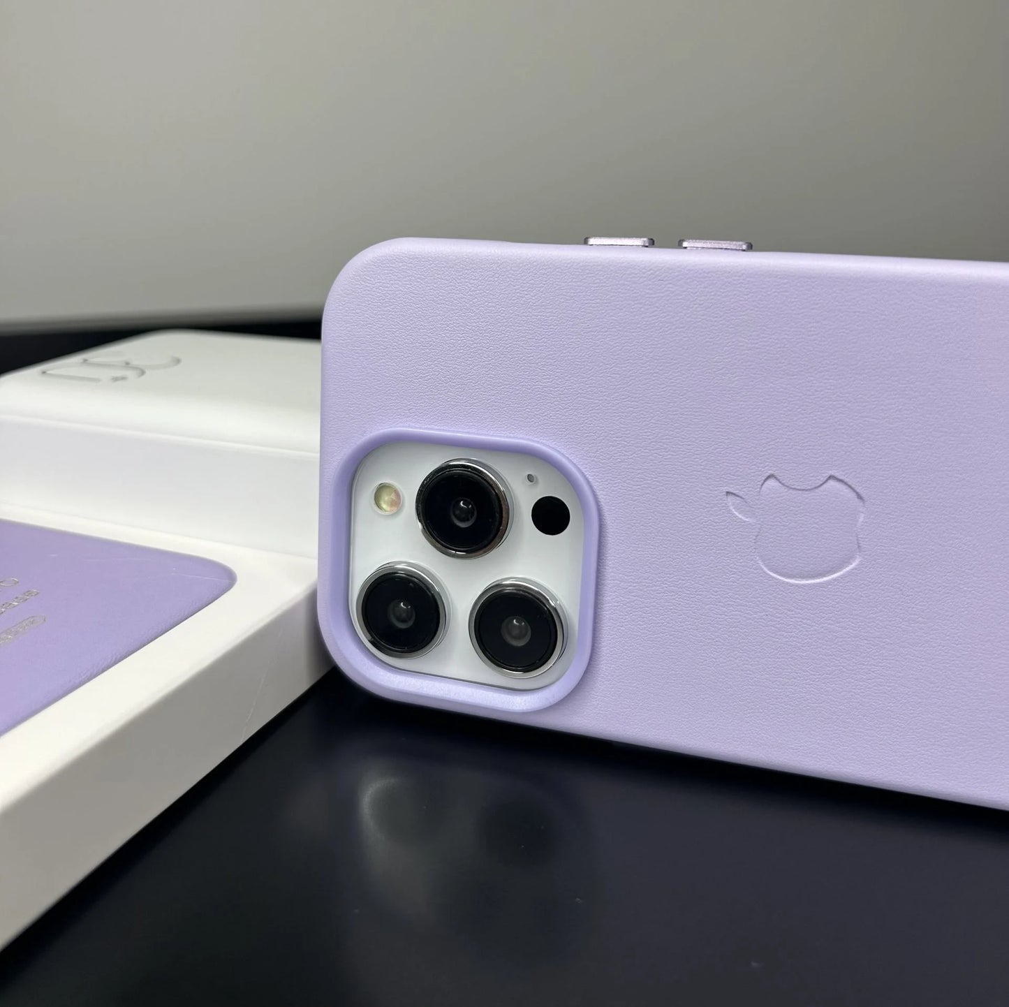 Apple MagSafe Özellikli Deri Kılıf - Açık Lila