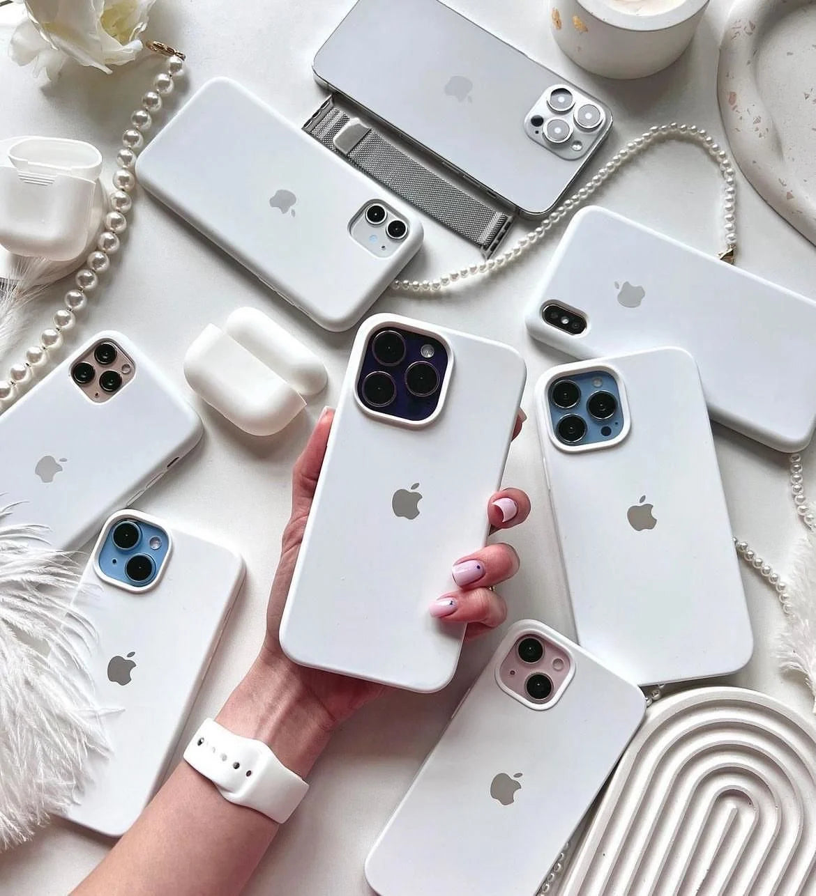 iPhone Beyaz Lansman Kılıf