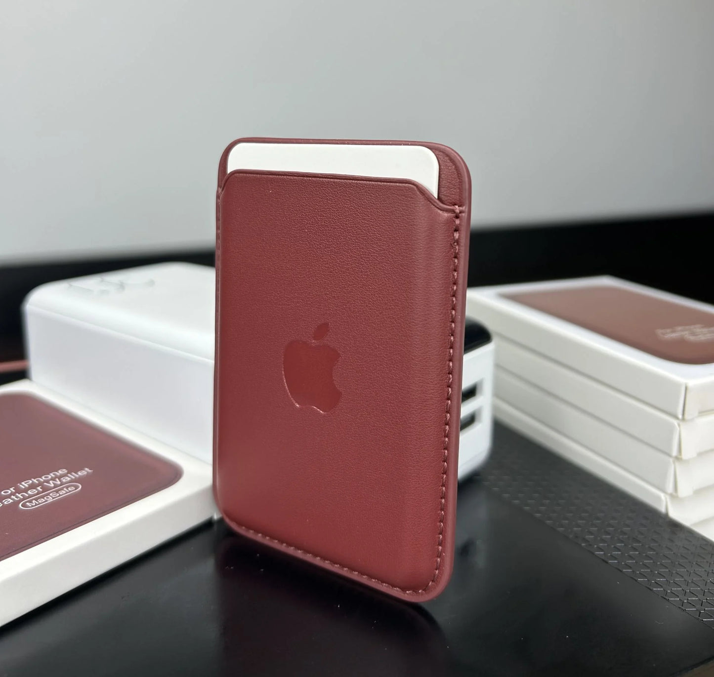MagSafe Özellikli Deri Cüzdan Bordo