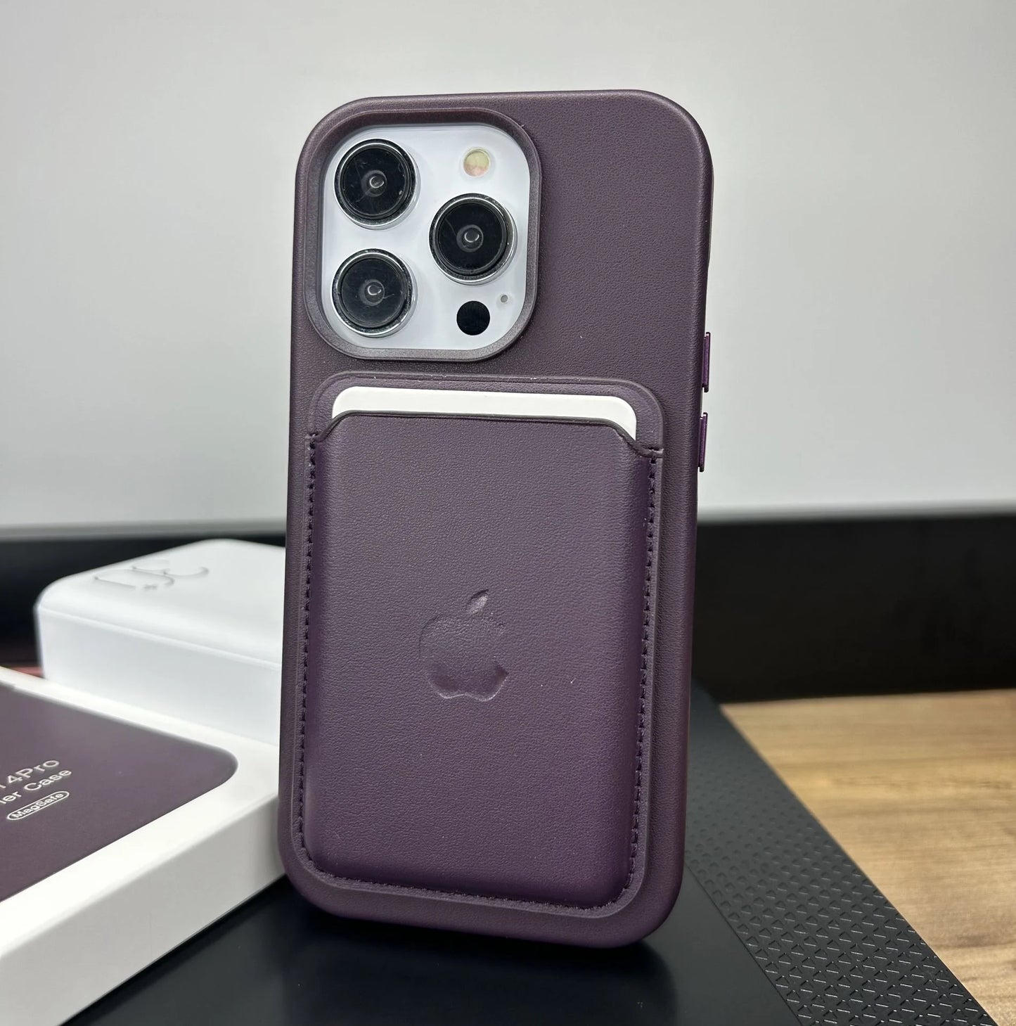 Apple MagSafe Özellikli Deri Kılıf - Derin Mor