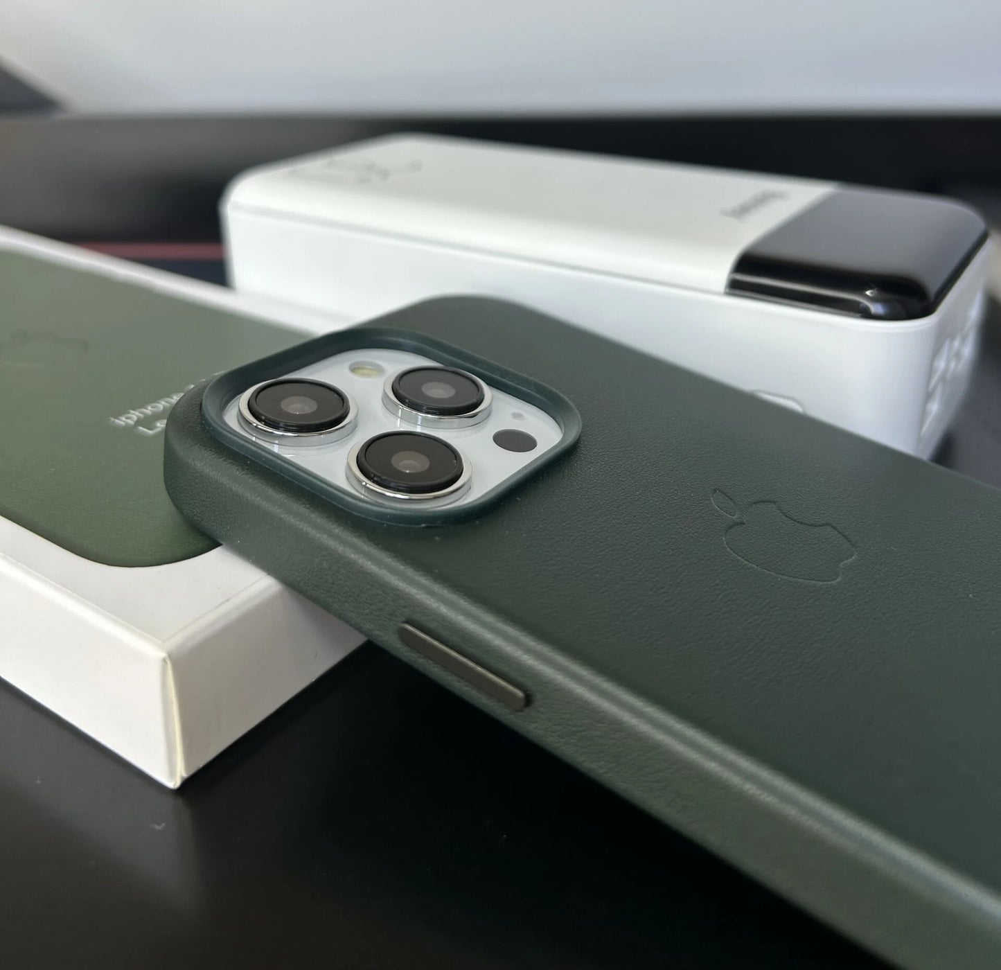 Apple MagSafe Özellikli Deri Kılıf - Kaktüs