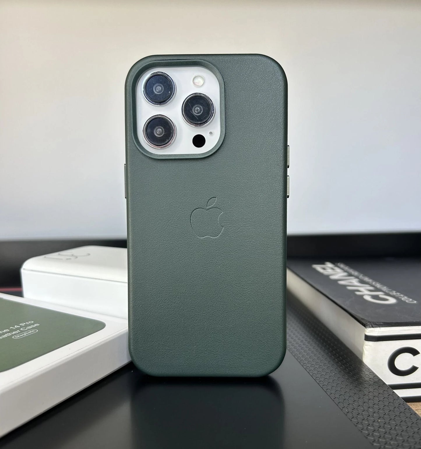 Apple MagSafe Özellikli Deri Kılıf - Kaktüs