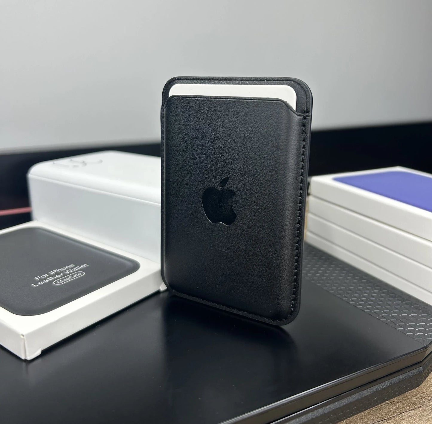 MagSafe Özellikli Deri Cüzdan Siyah